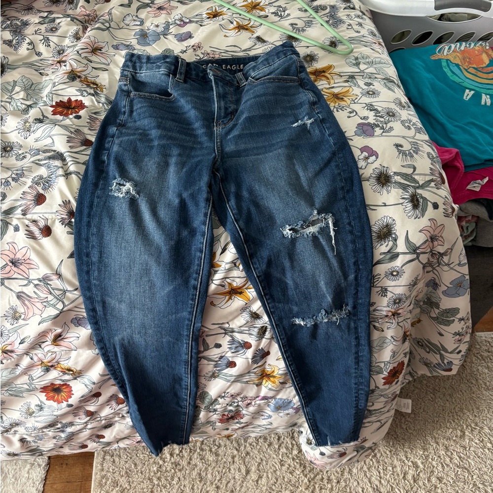 American Eagle Outfitters Women's Dark Blue Ripped Skinny Jeans